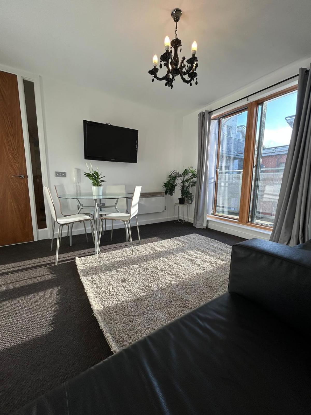 Central 2Bed 2Bath Manchester Exterior photo